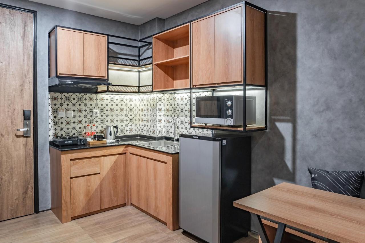 Hotel Loa Living Solo Baru Grogol Exterior foto