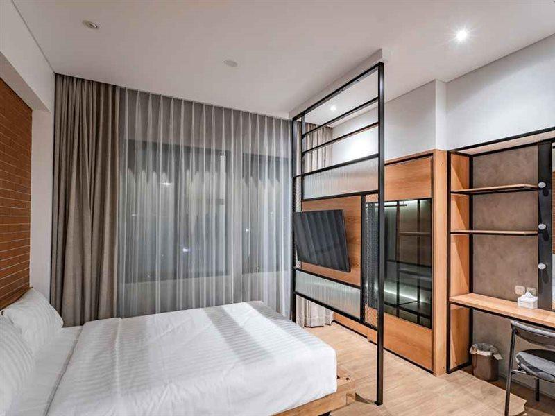 Hotel Loa Living Solo Baru Grogol Exterior foto